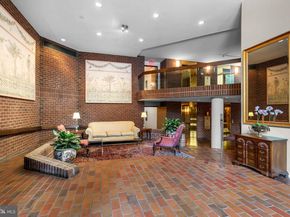 1099 22nd Street NW 206, Washington DC 20037