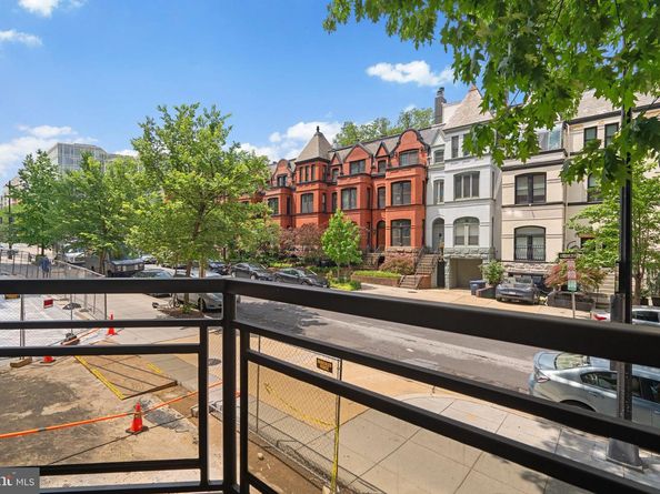 1099 22nd Street NW 206, Washington DC 20037