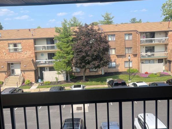 60201 Delaire Landing Road 201, Philadelphia PA 19114