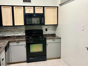 60201 Delaire Landing Road 201, Philadelphia PA 19114