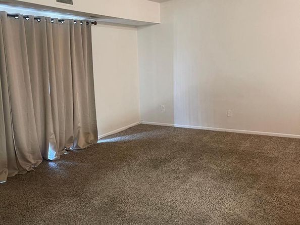 60201 Delaire Landing Road 201, Philadelphia PA 19114