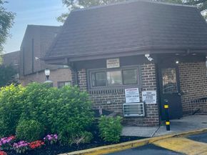 60201 Delaire Landing Road 201, Philadelphia PA 19114