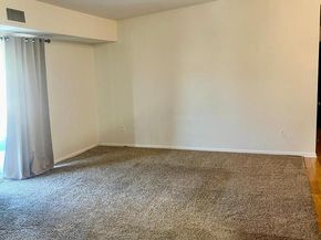 60201 Delaire Landing Road 201, Philadelphia PA 19114