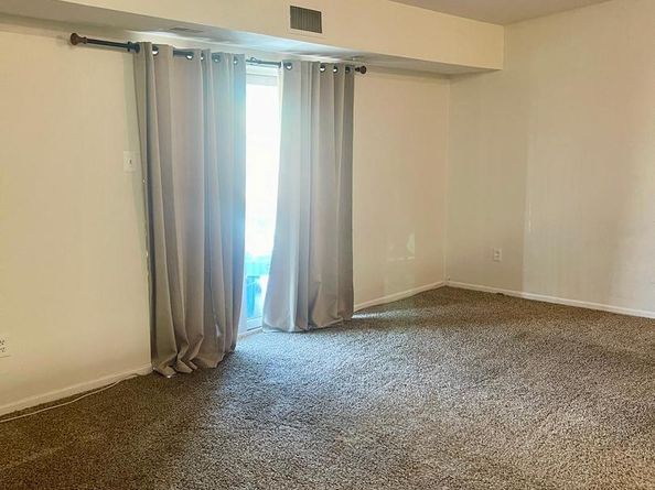 60201 Delaire Landing Road 201, Philadelphia PA 19114