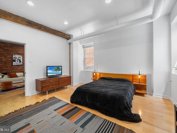 114 Naudain Street A, Philadelphia PA 19147
