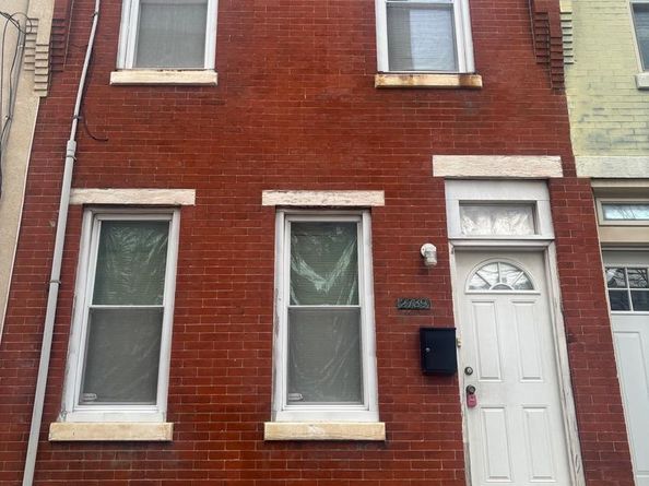 2739 W Harper Street W, Philadelphia PA 19130