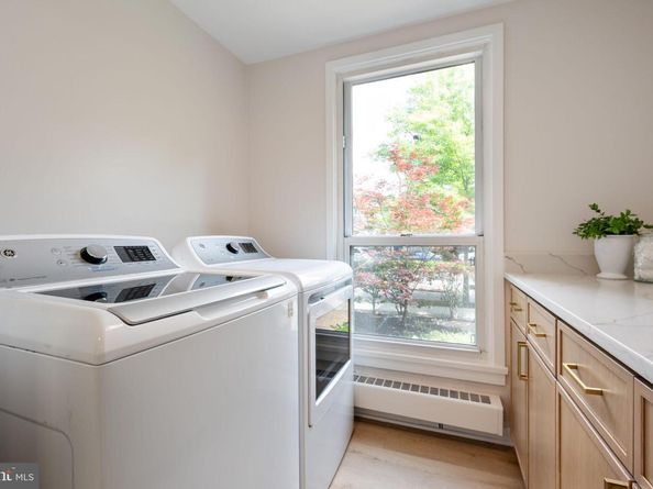 1309 4TH Street SW TH9, Washington DC 20024