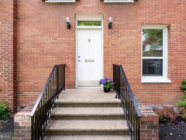 1309 4TH Street SW TH9, Washington DC 20024