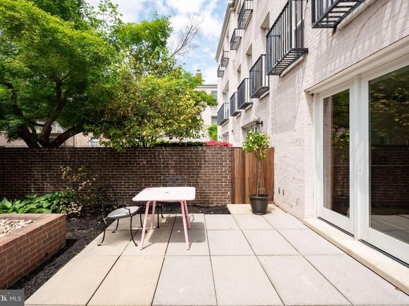 1309 4TH Street SW TH9, Washington DC 20024