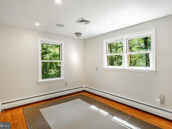 400 Highview Drive, Wayne PA 19087