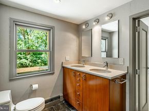 400 Highview Drive, Wayne PA 19087