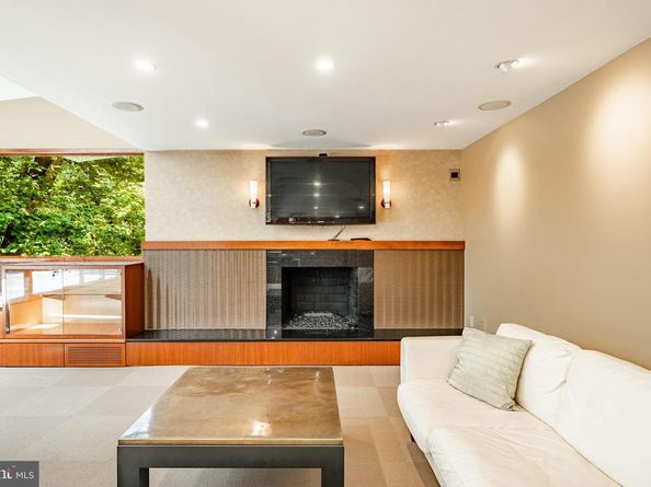 400 Highview Drive, Wayne PA 19087