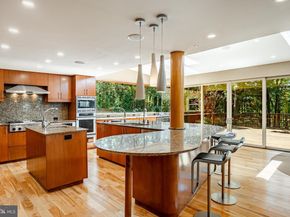 400 Highview Drive, Wayne PA 19087