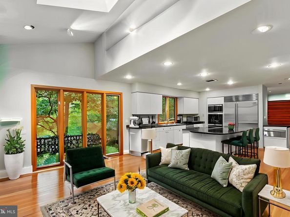 5211 Macarthur Terrace NW, Washington DC 20016