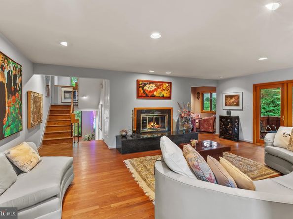 5211 Macarthur Terrace NW, Washington DC 20016