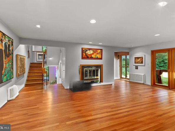 5211 Macarthur Terrace NW, Washington DC 20016