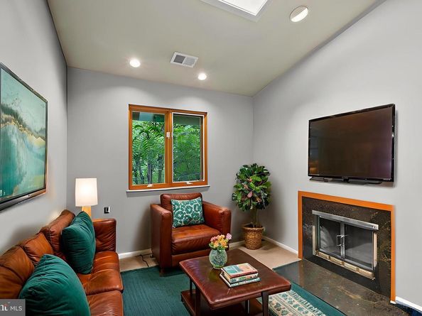 5211 Macarthur Terrace NW, Washington DC 20016