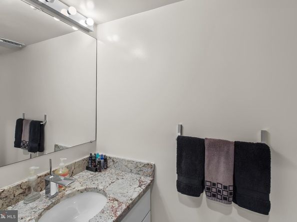 5211 Macarthur Terrace NW, Washington DC 20016
