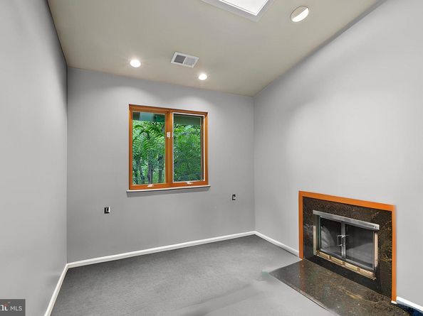 5211 Macarthur Terrace NW, Washington DC 20016