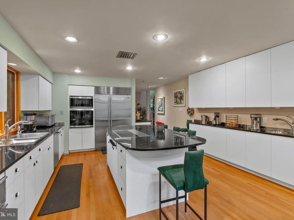 5211 Macarthur Terrace NW, Washington DC 20016