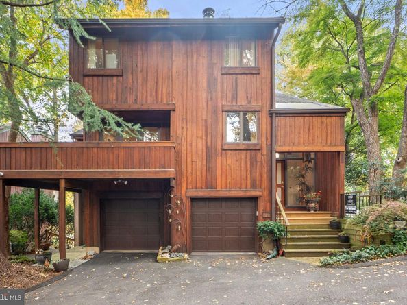 5211 Macarthur Terrace NW, Washington DC 20016