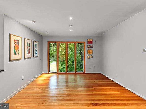 5211 Macarthur Terrace NW, Washington DC 20016