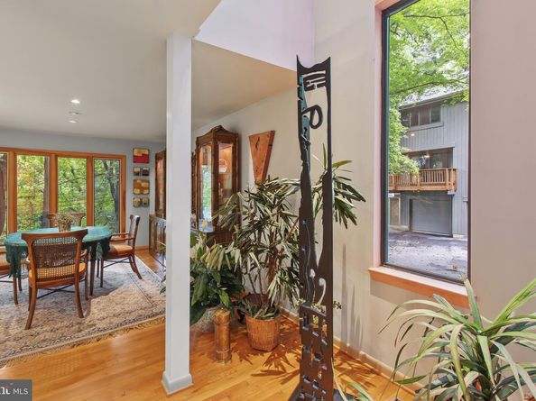5211 Macarthur Terrace NW, Washington DC 20016