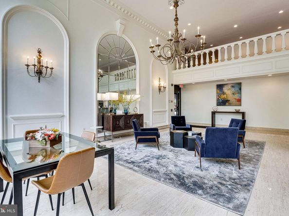 1300 Army Navy Drive S 227, Arlington VA 22202
