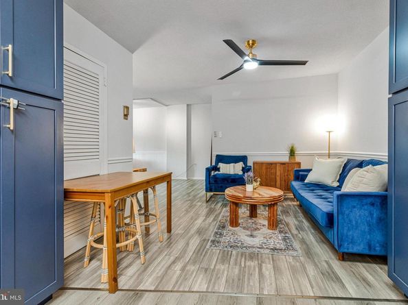 1300 Army Navy Drive S 227, Arlington VA 22202
