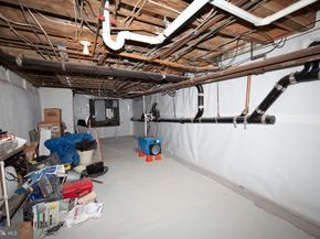 1127 Green Street, Philadelphia PA 19123