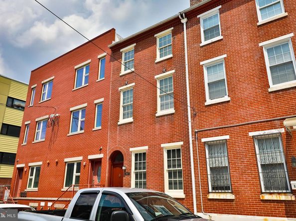 1127 Green Street, Philadelphia PA 19123