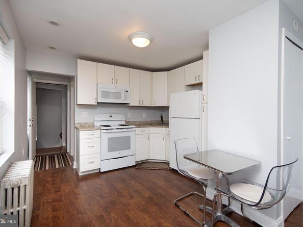 1127 Green Street, Philadelphia PA 19123