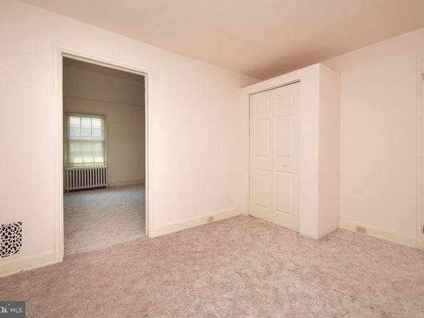 1127 Green Street, Philadelphia PA 19123