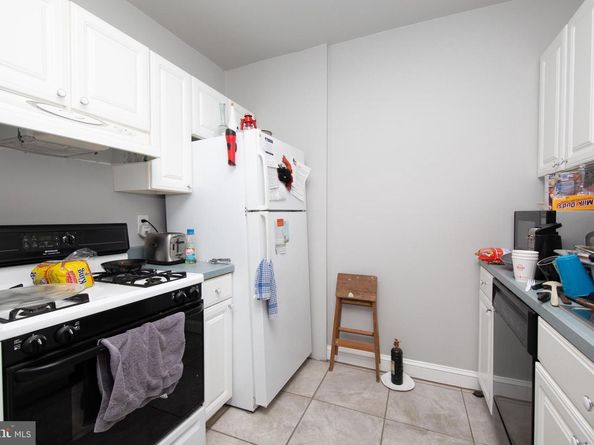 1127 Green Street, Philadelphia PA 19123