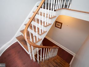 1127 Green Street, Philadelphia PA 19123