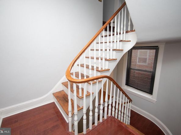 1127 Green Street, Philadelphia PA 19123