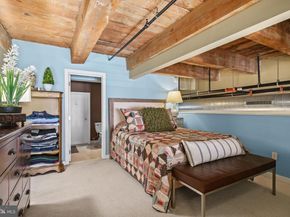 1027 Arch Street 307, Philadelphia PA 19107