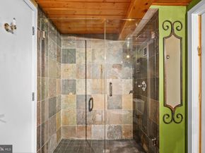 1027 Arch Street 307, Philadelphia PA 19107