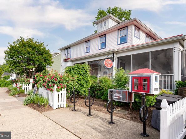 216 Duncan Avenue, Alexandria VA 22301