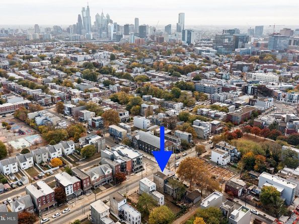 700 N 40TH Street, Philadelphia PA 19104