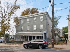 700 N 40TH Street, Philadelphia PA 19104