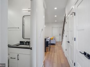 256 15TH Street SE 8, Washington DC 20003