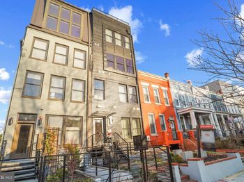 256 15TH Street SE