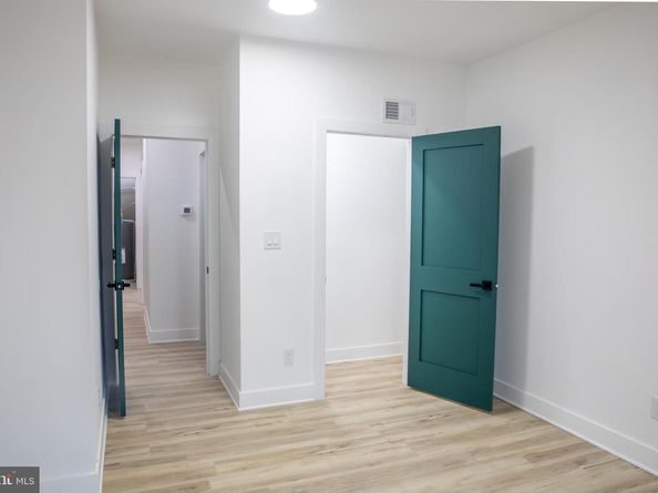 55 W Seymour Street, Philadelphia PA 19144