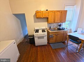 3942 Arcadia Street, Philadelphia PA 19124