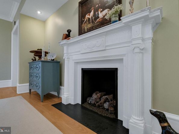 250 S 13TH Street 8D, Philadelphia PA 19107