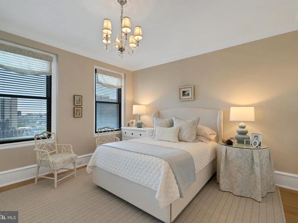 250 S 13TH Street 8D, Philadelphia PA 19107