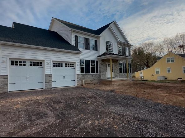 43 Davisville Road, Southampton PA 18966
