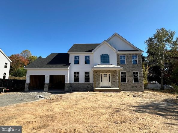 43 Davisville Road, Southampton PA 18966