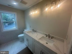 43 Davisville Road, Southampton PA 18966